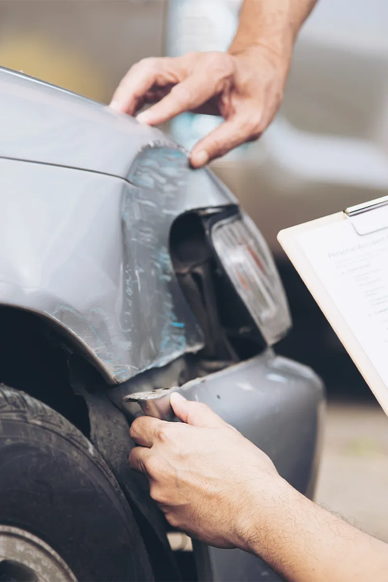 samochód-powypadkowy-do-naprawy-blacharskiej samochód powypadkowy do naprawy blacharskiej