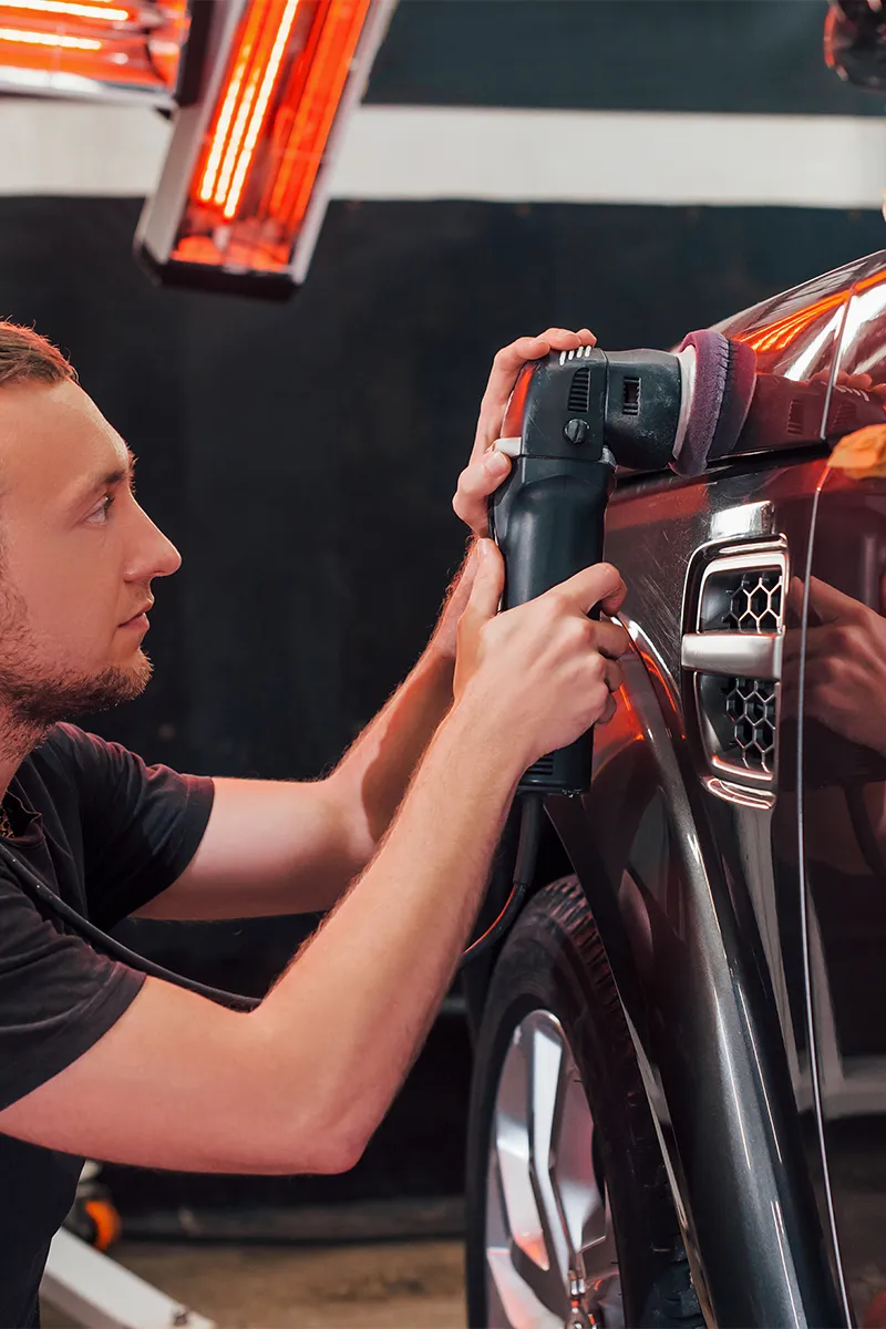 samochód-w-trakcie-auto-detailingu samochód w trakcie auto detailingu